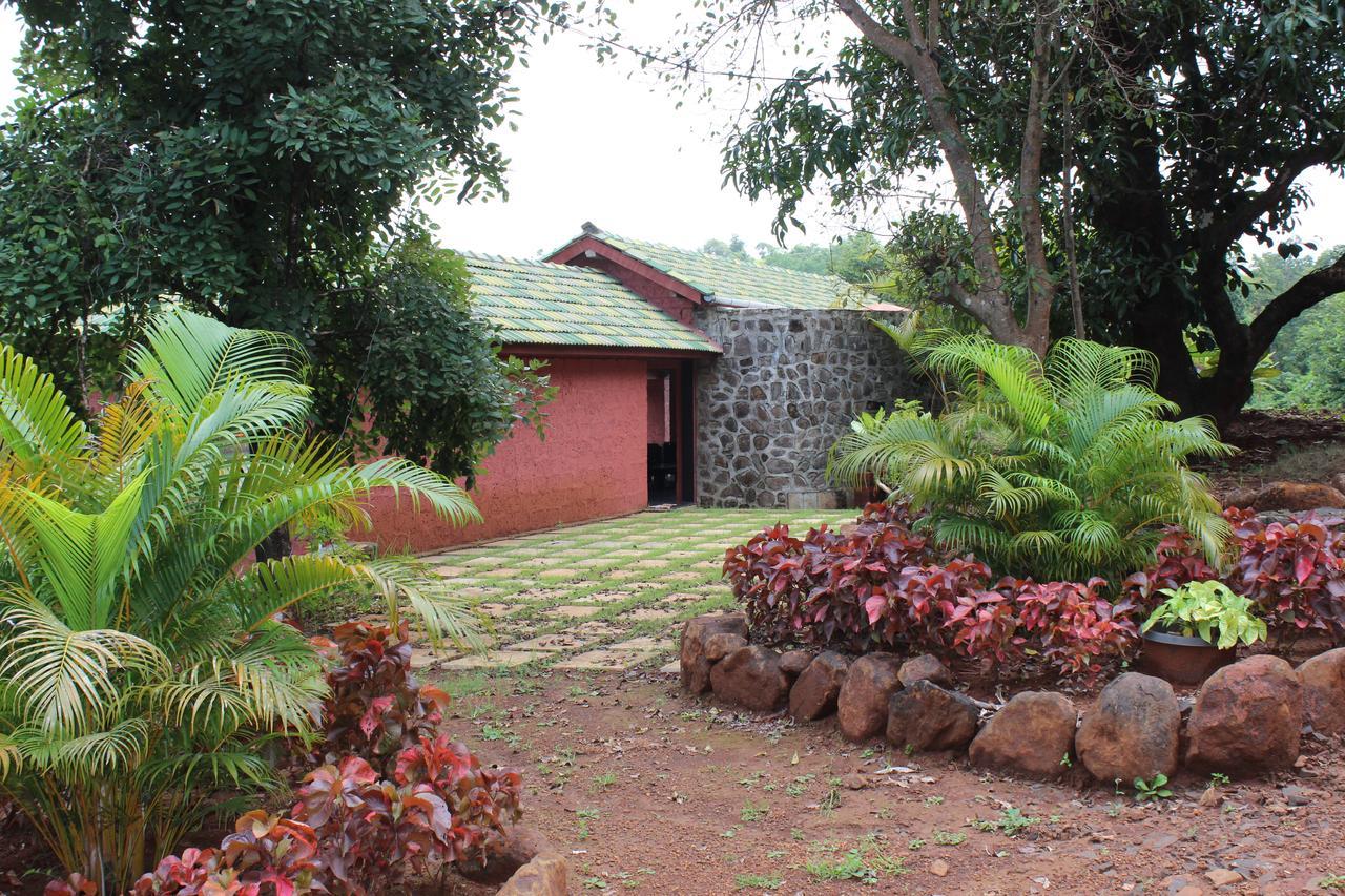 Cherilyn Monta Resort - Ratnagiri Vatul Ngoại thất bức ảnh
