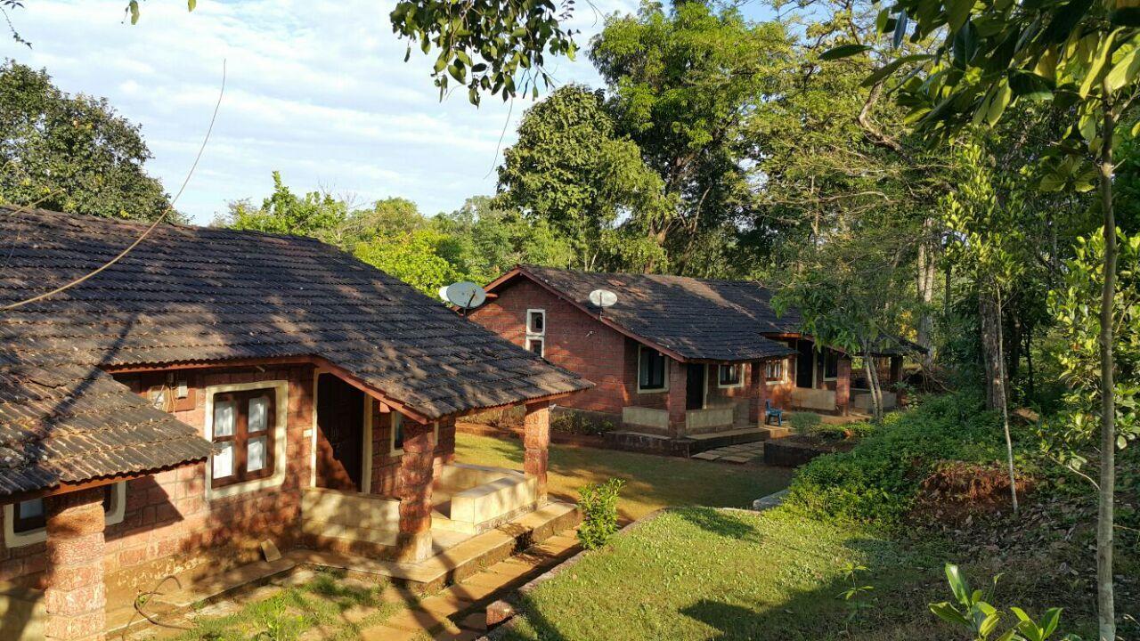 Cherilyn Monta Resort - Ratnagiri Vatul Ngoại thất bức ảnh